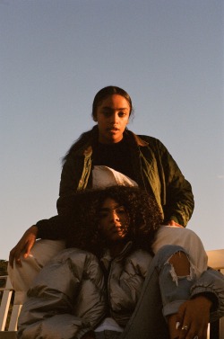 azhaayanna:  Rewina and Skye for @nikewomen