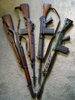 coffeeandspentbrass:  A battle rifle for every occasion. 