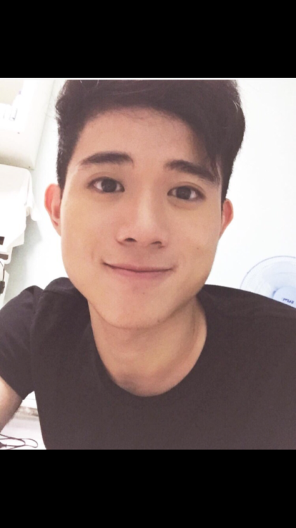 sgcutegays:Handsome boy Jeron from SG… skinny and small everywhere but FAT AND BIG in one pla