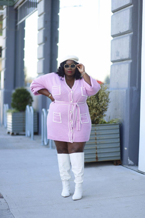 https://stylishcurves.com/plus-size-midi-sweater-dresses/