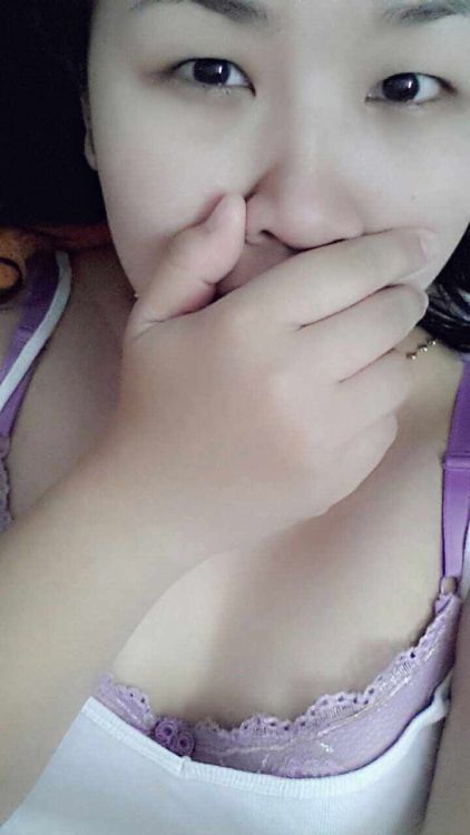 haslina90: yeschorz: Nurse ipoh Send ur picture/video with ur gf/wife to meHaslinalina41@gmail.com L