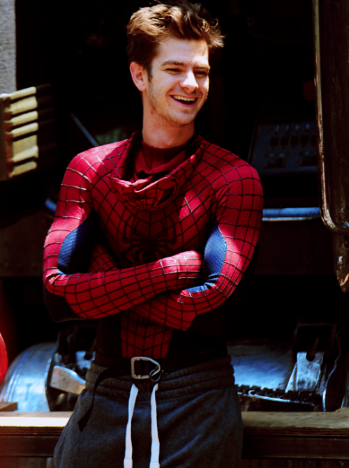 nikita-mearss: Andrew Garfield on set of “The Amazing Spider-Man 2″
