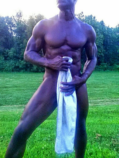 suite069:  …. suite069.tumblr.com …. always sexy, H.O.T and cool …. “summer moments”…. 