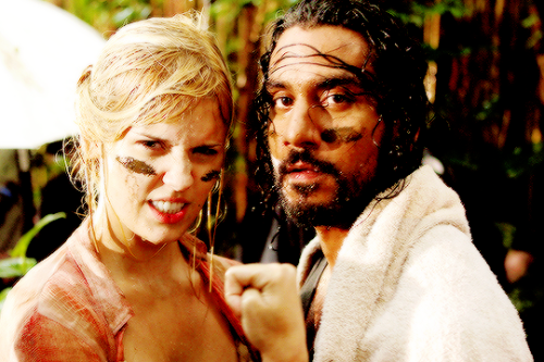 iheartlost:Naveen Andrews and Maggie Grace on set of “Lost”