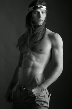 longhair-addiction:  Ryan Vilchez by Jesus Baez