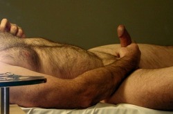 fhabhotdamncobs:  guysthatgetmehard:  bedtime  W♂♂F