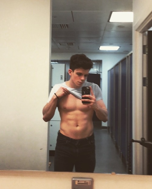 bacteriia:  Follow me on onlyfans! www.onlyfans.com/darpio