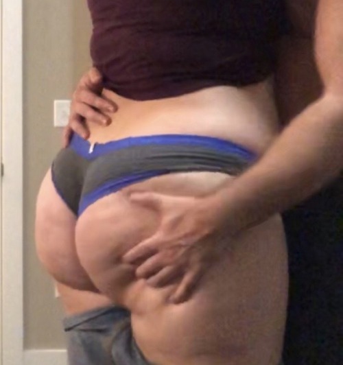 Porn photo datfatassdoe:All that ass