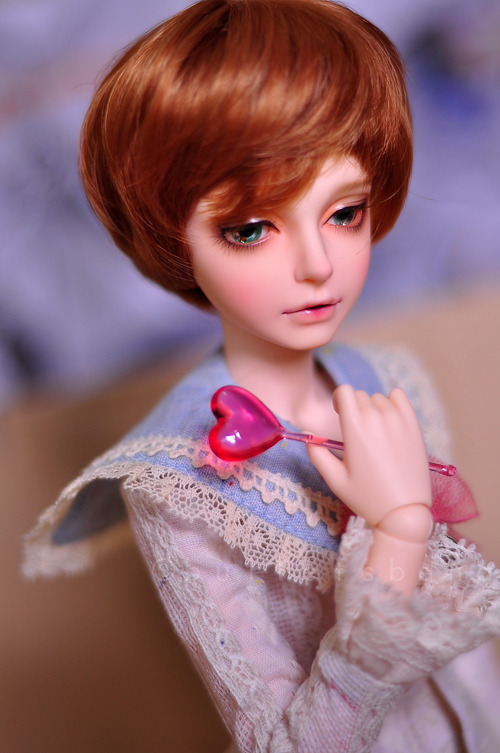sugaredmuffin:(ﾉ◕ヮ◕)ﾉ*:・ﾟ✧ DOLLS FOR SALE! ヾ(๑’౪`๑)ﾉﾞMNF