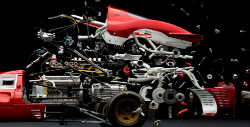 bobbycaputo:  Disintegrating Cars | Fabian Oefner   