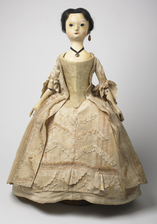 Dolls;William Higgis doll, 1940s and a c. 1750 doll, England English doll, 1755-60 and the Queen of 