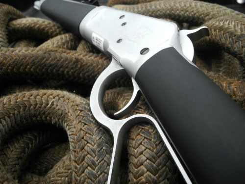 theheartbrokenlibertarian:fed-ex-official:badger-actual:Chiappa Alaskan Scout, .44 Magnum.oh babynsf