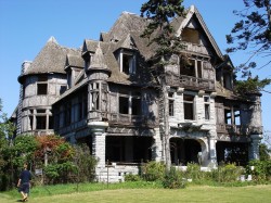 congenitaldisease:  The Carleton Villa was