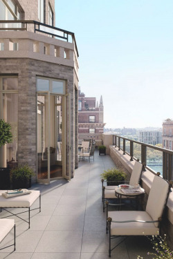 livingpursuit:  20 East End Avenue