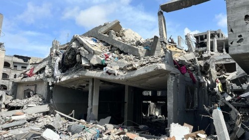 Let's Help Ayaa And Her Family Evacuate To Egypt!: @ayooshsworld