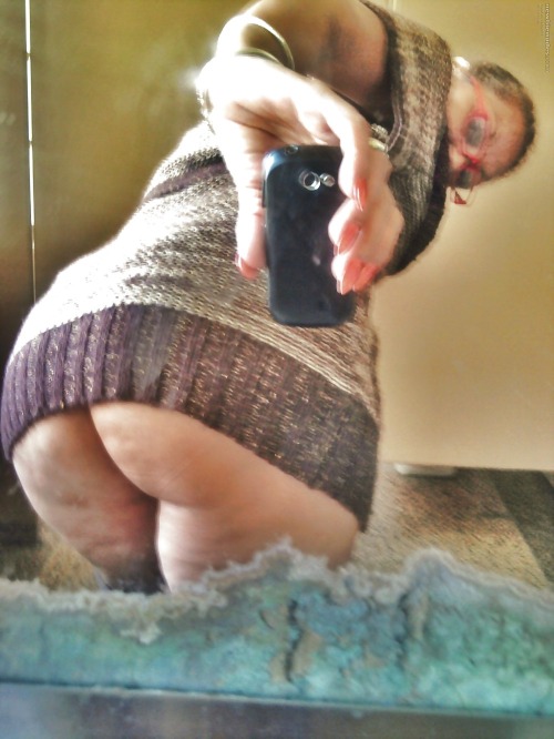 whatatyme2bealive: Anywhere anytime granny