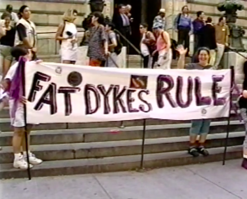 lesbianherstorian:“FAT DYKES RULE” at the new york city dyke march, june 2000