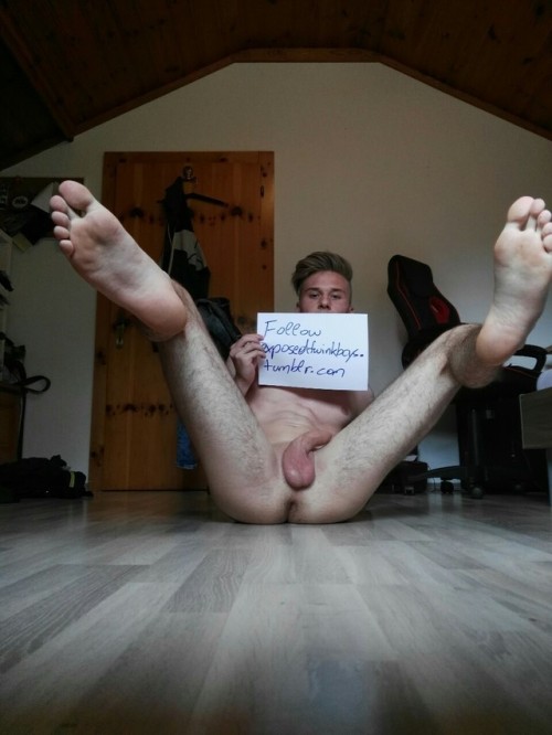 XXX exposedtwinkboys:  Good boy Jakob. Thats photo