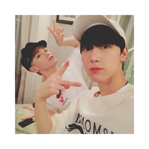 “Thank you so much for today! See you again! ❤️ #TAEYONG with #TEN #estPLAYbingsuTAEYONG_TEN t
