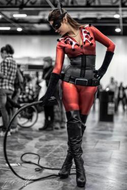 sexycosplaygirlsuk:  Cosplayer: Eleae Mischievous-Noir (@EleaeMN on Twitter) Character: Selina Quinn (Catwoman &amp; Harley Quinn crossover) From: Batman Photographer: Photography by Ian B Source: http://bit.ly/1014bhz http://on.fb.me/103EI74 