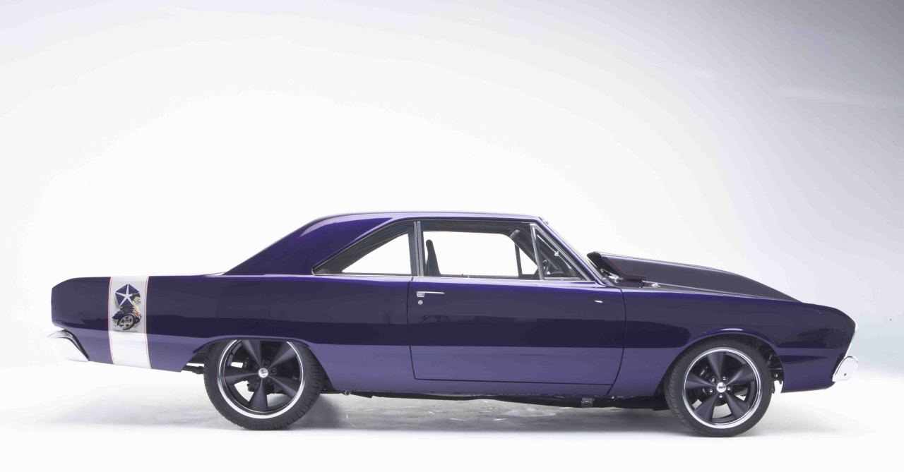 chromencurves:  Sexy Valiant