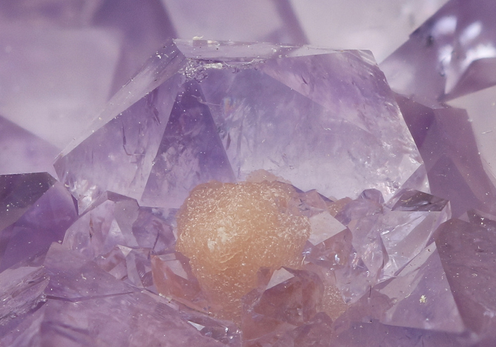 bijoux-et-mineraux:  Amethyst &amp; Rhodochrosite - Boldut Mine, Cavnic, Maramures