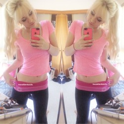 therealbarbielifts:  My hips look tiny when