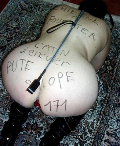 MAÎTREBDSM: Dressage Education Initiation Punition et Marquage   Punition et marquage sur le corps.   http://maitrebdsm.tumblr.com   Mon mail: maitrehardperversvicieux@hotmail.fr