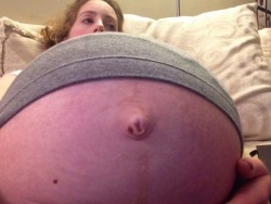 preggobellycummer1974:  belliesout4u:  So Ready To POP  Before delivery let me check out tummy firmness with cock baby….💦💦💦💦