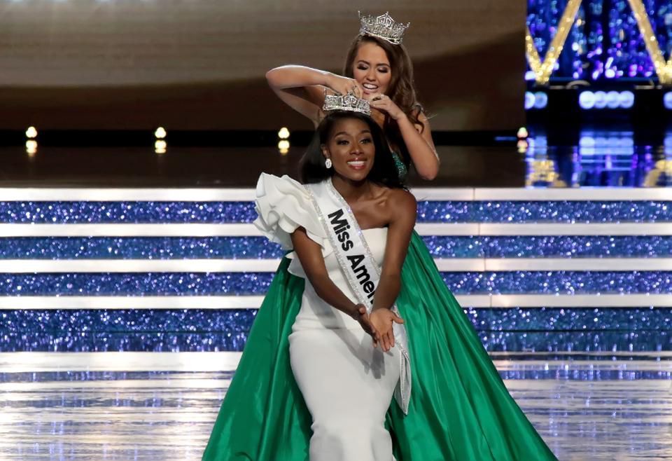 securelyinsecure:  Miss New York Nia Imani Franklin Has Won the Miss America Pageant