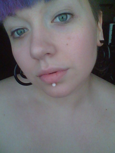 acidkittiegoddess:  Downtown morning light on my side tattoo. My skin in natural