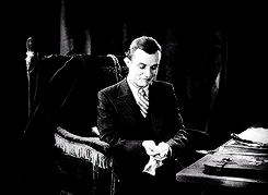 slashfilms:  “It’s just a scratch.”  Dracula (1931)  