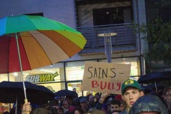 lgbtlaughs:  UK: Hundreds gathered last night at Sainsburys in Brighton, to hold a ‘kiss-in’ in protest after a lesbian couple were told that another customer found the sight of them kissing “disgusting”, and were told they had to leave.