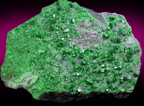 mineralists:  Uvarovite Garnets for ghost-net Sources: http://www.flickr.com/photos/fluor_doublet/, https://www.etsy.com/shop/TheRussianStone, https://www.etsy.com/shop/earthlightgems,