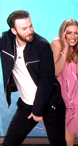 mcavoys:  Last Dance with Chris Evans and Elizabeth Olsen 