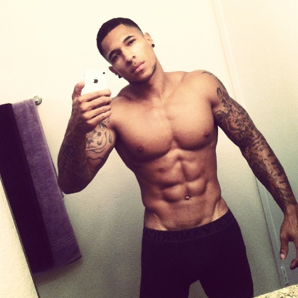 getitboi:  Derek Tramel ♥
