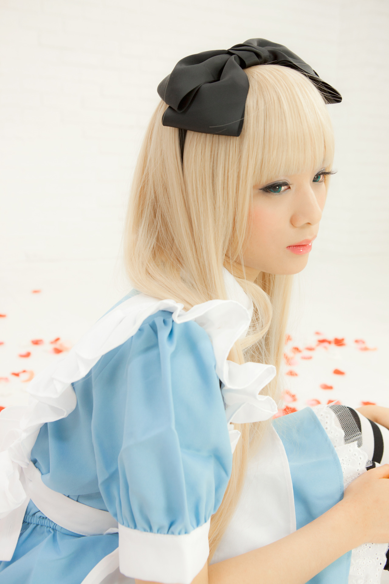 Alice in Wonderland - Alice Liddell (usakichi) 1-2