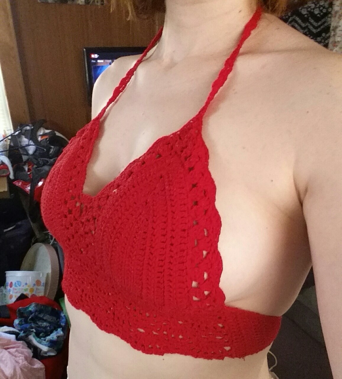 flipperwasadick:  My crochet tops came today~ The white one definitely needs a bikini
