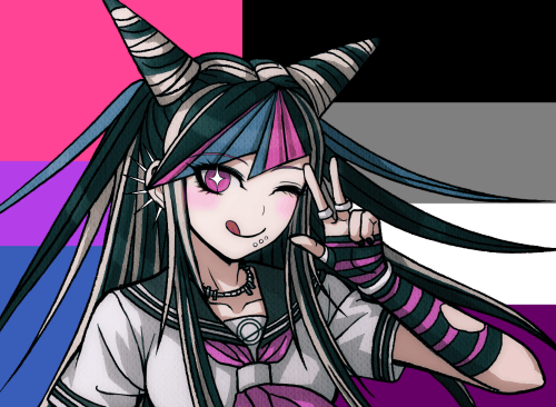 Twogami is genderfluid and graysexual! Their dating Mioda Ibuki, who is biromantic and asexual! 