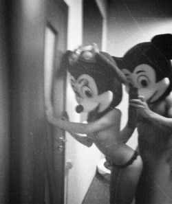 juicylilsecrets:  Oh baby…it’s not so minnie…if you know what I mean… ;)