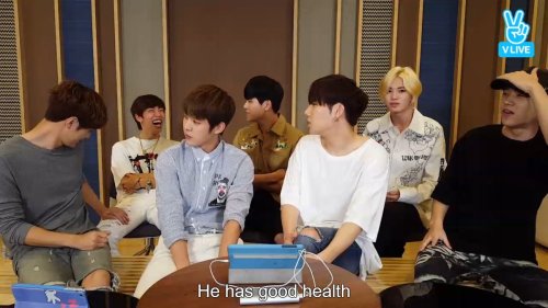 katingatrouble:  can we talk about how cute myungsoo is