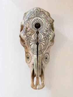 skull-a-day:  Swedish Skull Art from Hanna Hasse Bergström