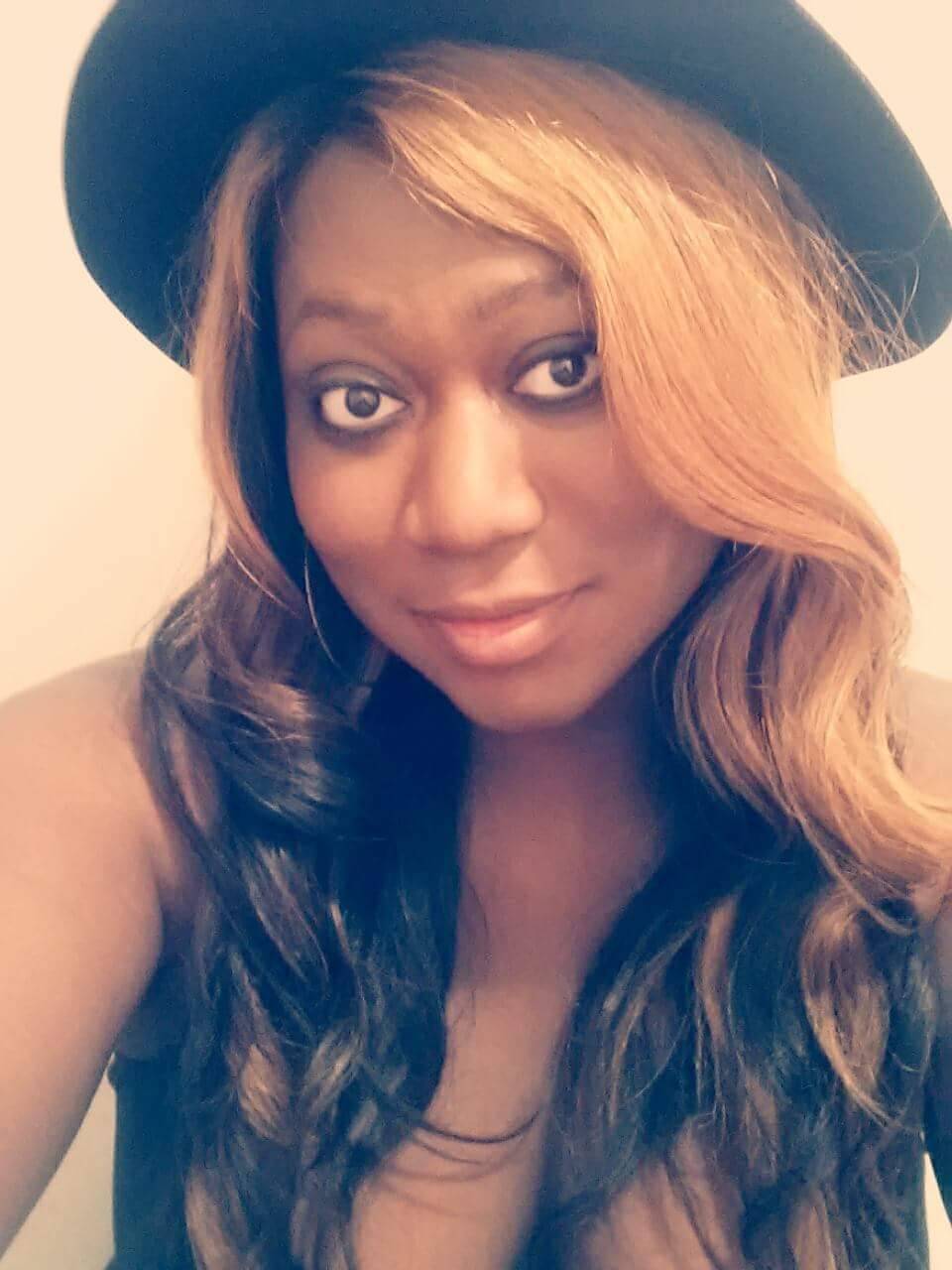 bloody-typhoid2:  wereharpy:  madame-typhoid:  #blackout #blackisbeautiful   You