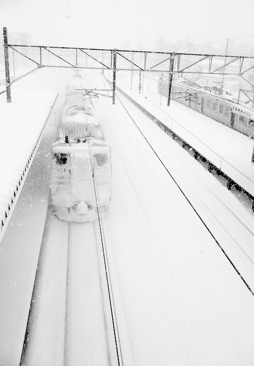 kyousen - Train, covered with snow  (by Keiko S)