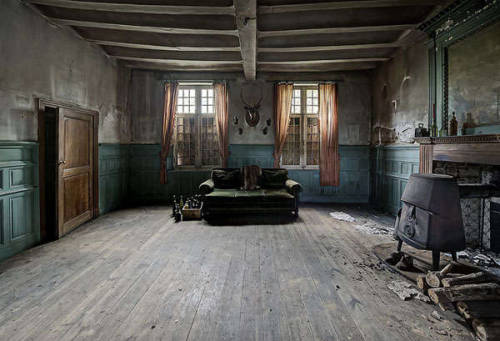 poisoned-apple:  - Dan Marbaix’s Haunted Asylum Photography - 