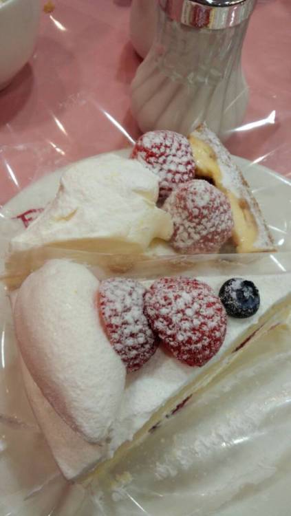threemilk:  フルーツケーキファクトリー新札幌店