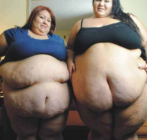mcflyver:  garyplv:  √  Hardly enough room in the picture for these two.