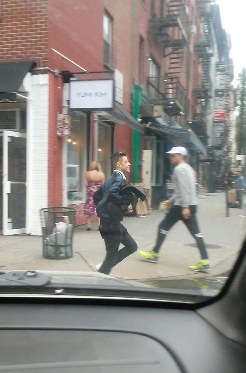 jfsresurrection:note-a-bear:renxiaoyao:boiburokka:rami just ran by in front of my car lmfaothis cryp