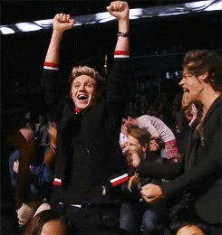 chonce:  Narry celebrating their award win x 