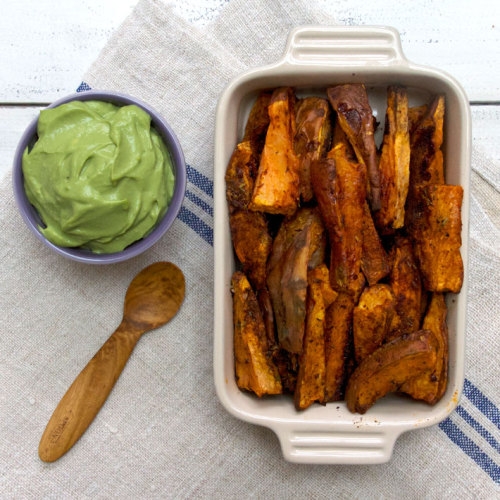 glowingleanrecipes:Cinnamon & Paprika Sweet Potato Wedges with Avocado Cream Dip by DeliciouslyE